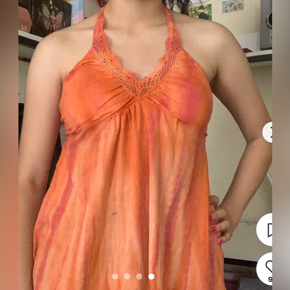 Candie’s halter top, excellent condition, cool tie-dye pattern, size large.